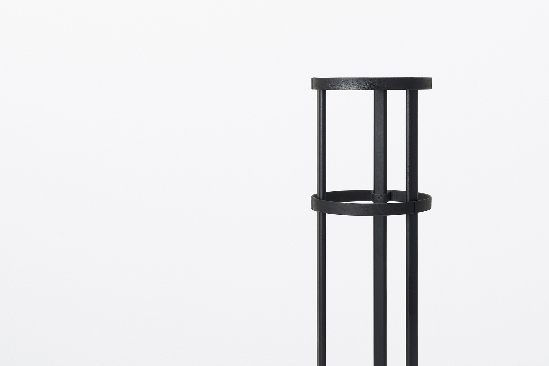 METAL TREE SUPPORT